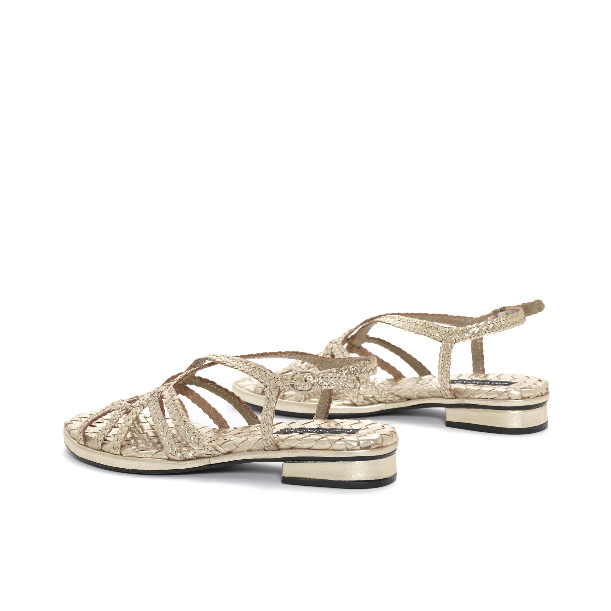 SANDALIA PLANA DIANA METAL PLATINO - Image 3
