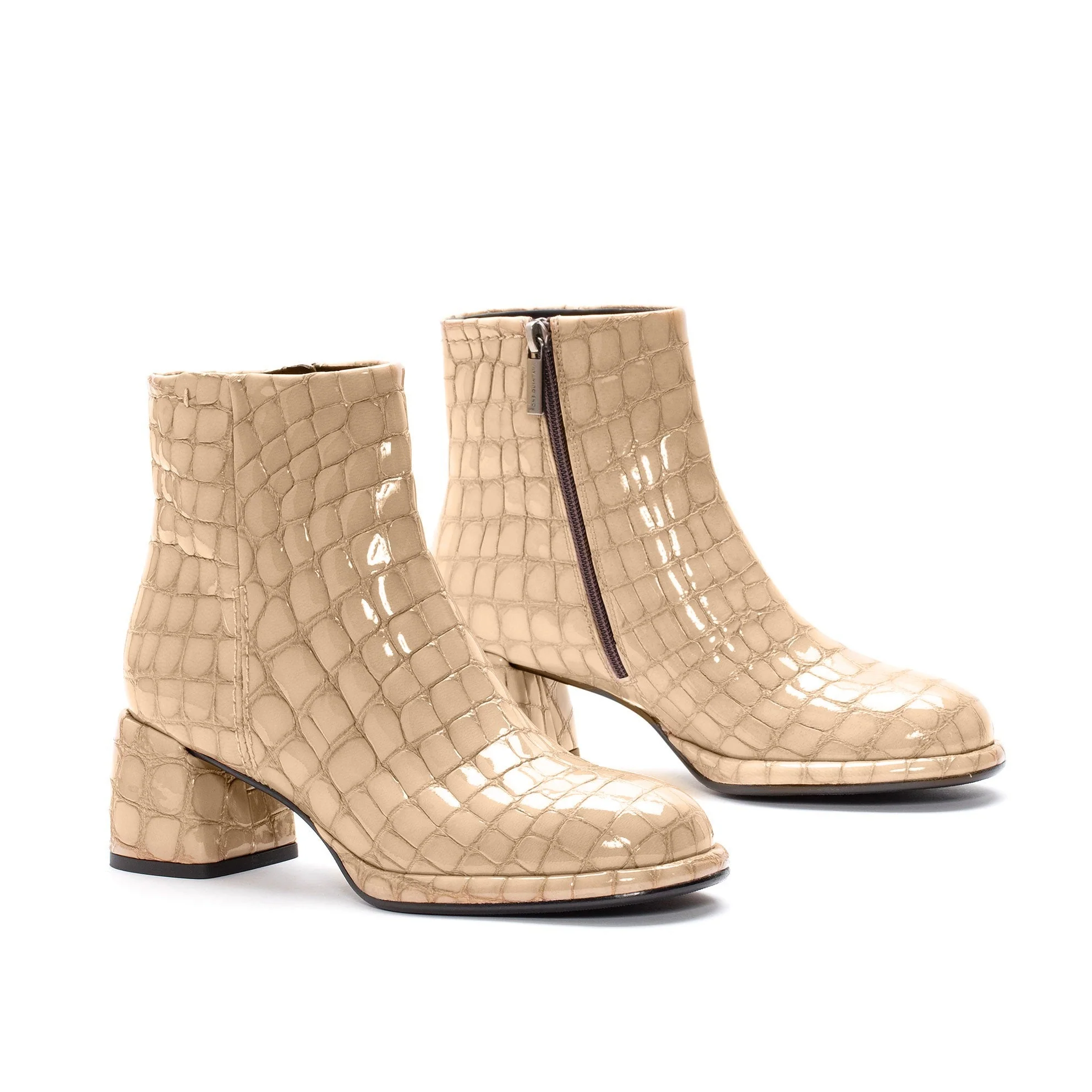 BOTIN TACON EMILIA ZAMBIA ARENA - Image 3