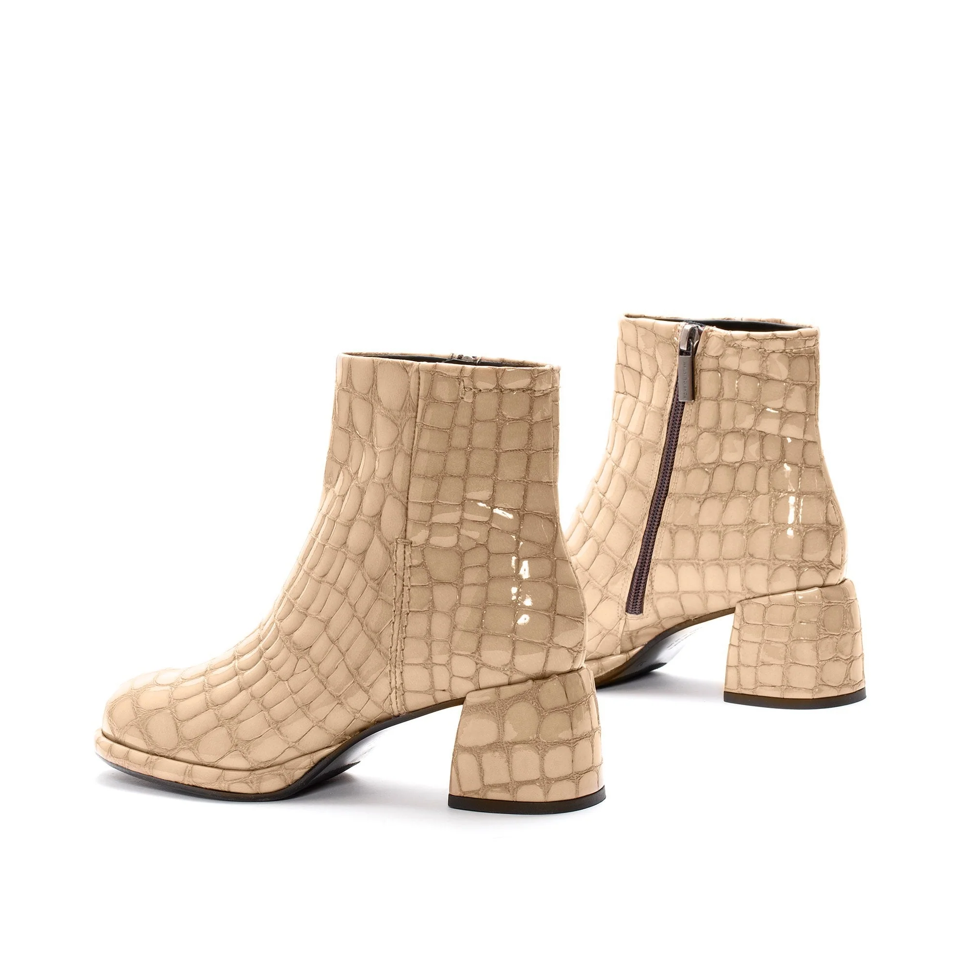 BOTIN TACON EMILIA ZAMBIA ARENA - Image 4