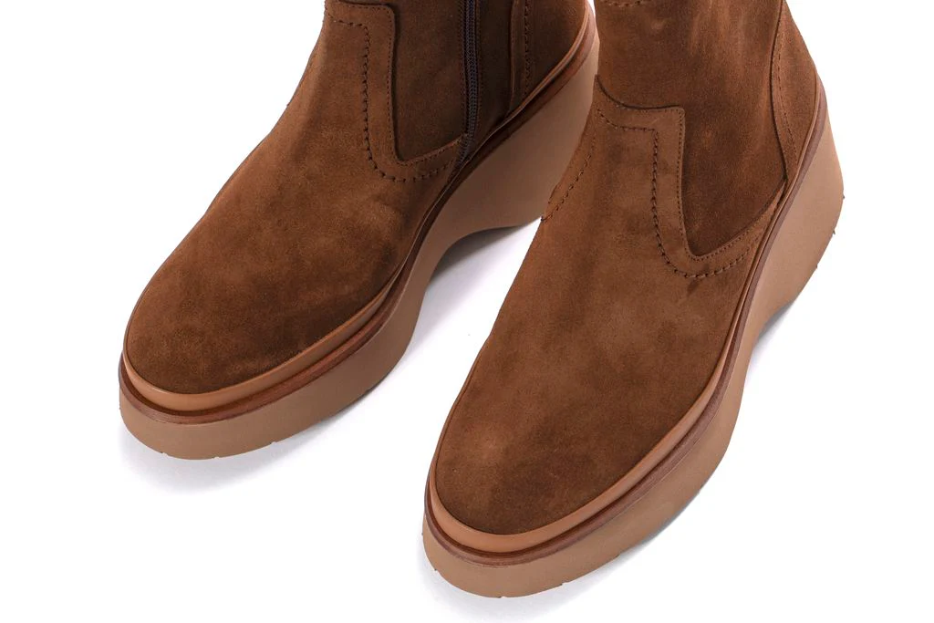 BOTIN PLATAFORMA RAQUEL VELOUR TOFFE - Image 4