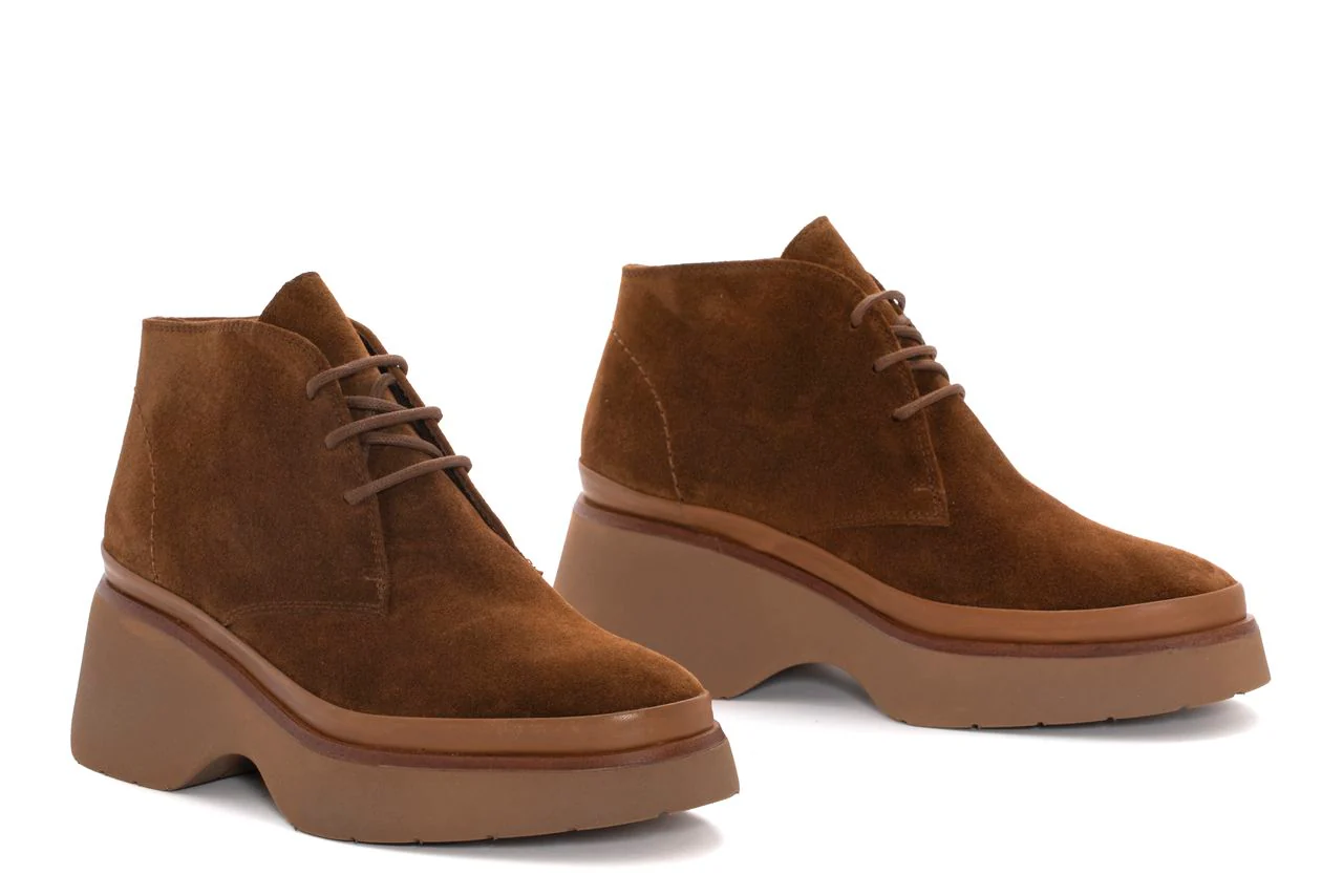 BOTIN PLATAFORMA RAQUEL VELOUR TOFFE - Image 3