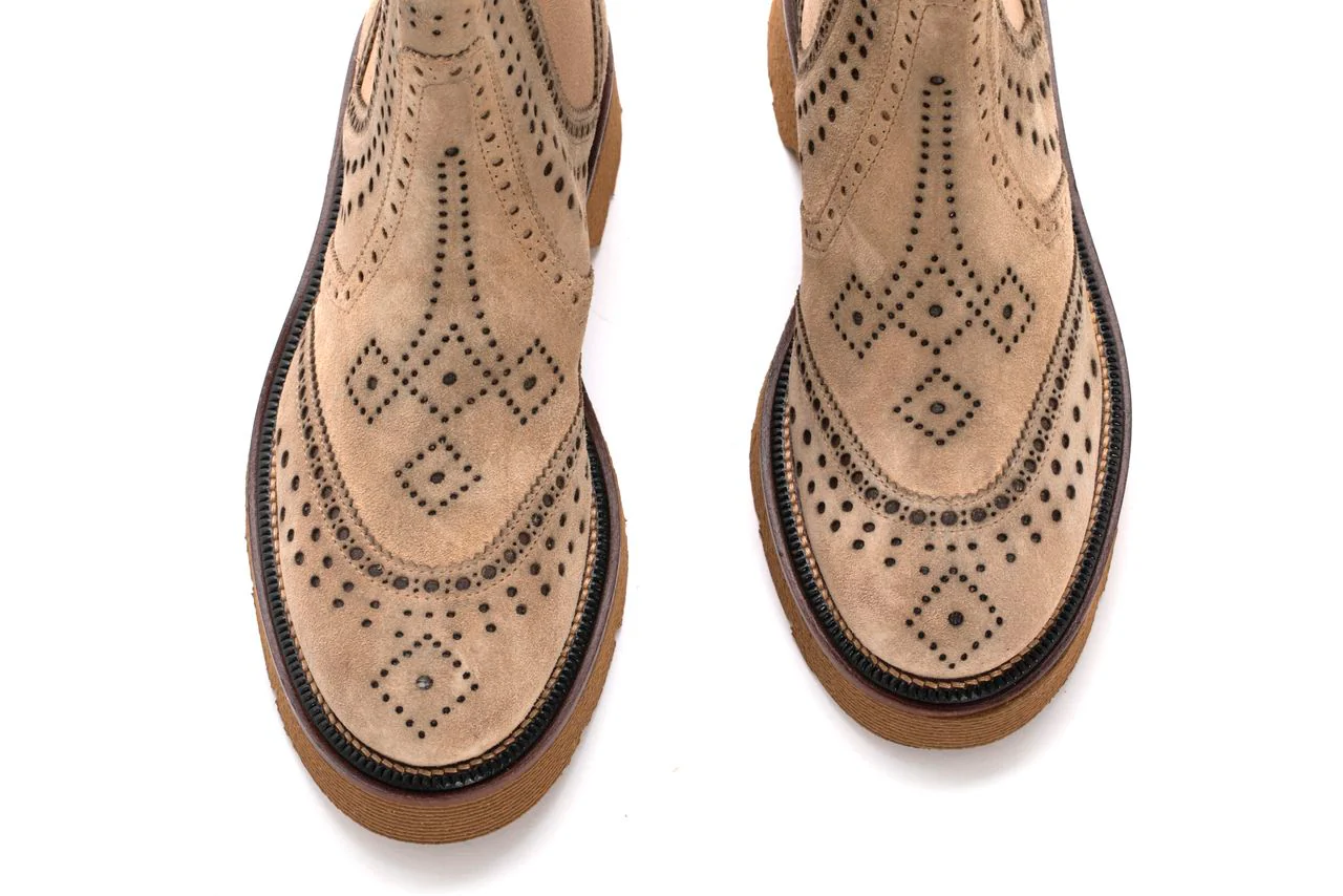 BOTIN PLATAFORMA JIMMY VELOUR CAMEL - Image 4