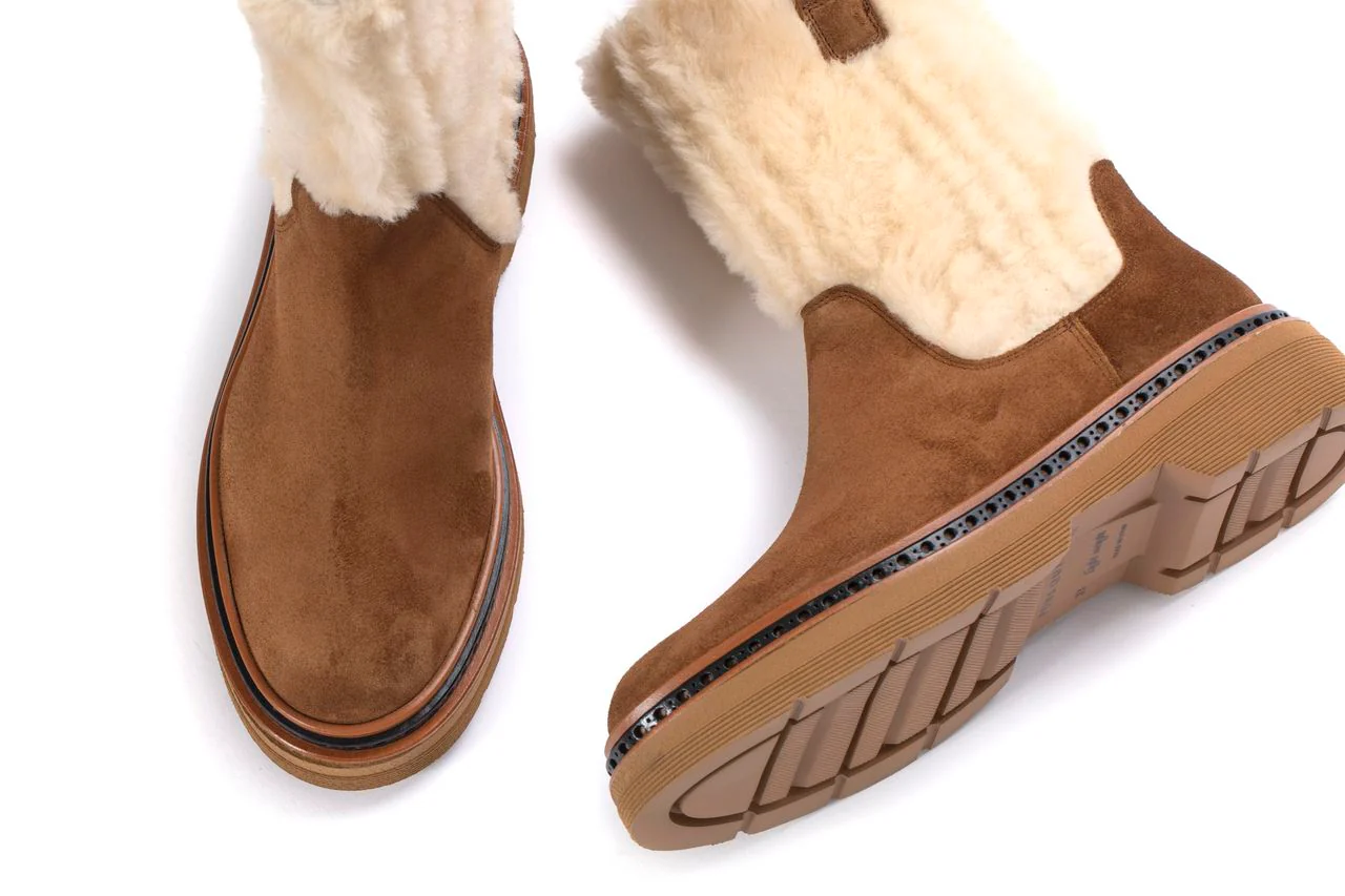 BOTIN PLATAFORMA YANNY VELOUR TOFFE + CENEFA BEIGE - Image 5