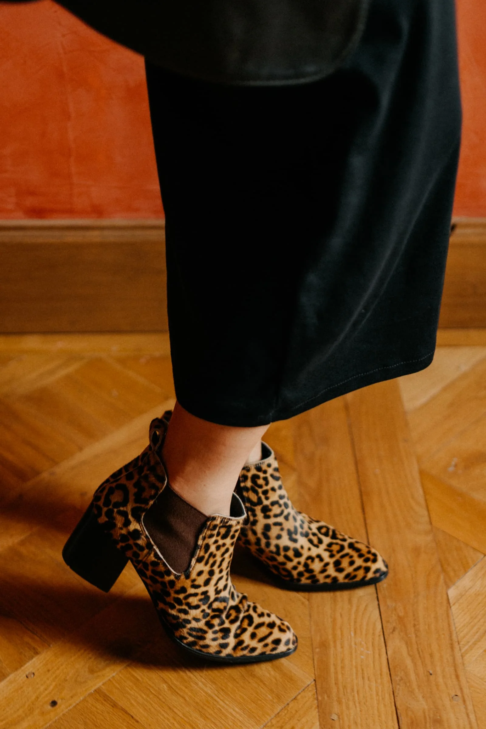 BOTIN TACON MEGHAN PONY MACULATTO BEIGE - Image 3