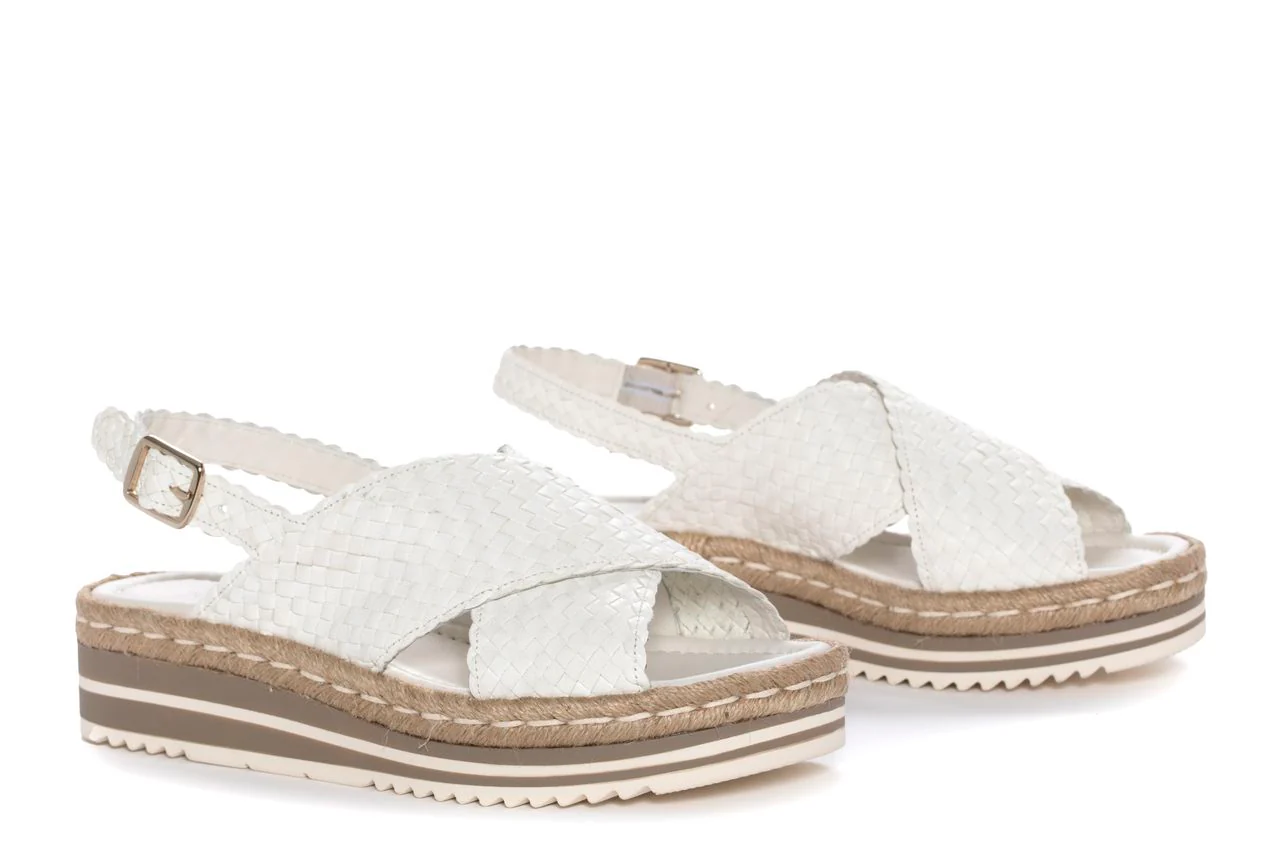 SANDALIA PLATAFORMA MILAN WET MILK - Image 2